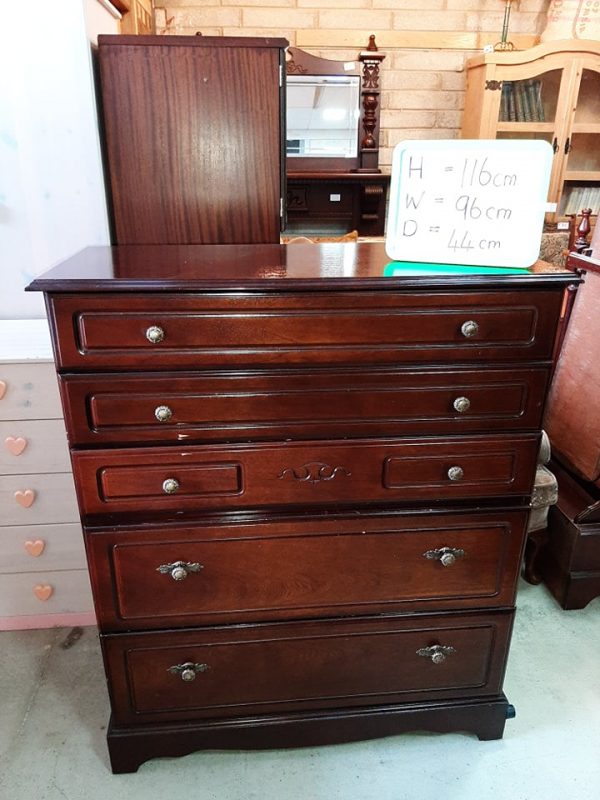 Tallboy chest of drawers